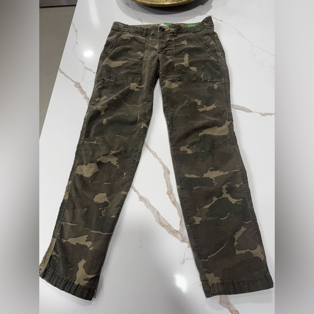 Anthropologie “The Wanderer” Camouflage utility Pants EUC